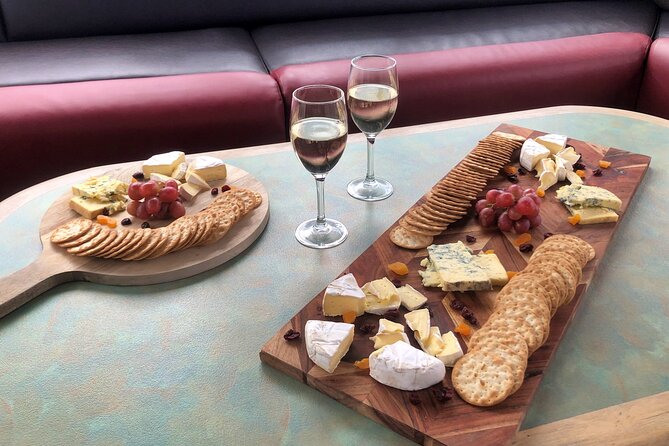 Lake Wanaka 1-Hour Cruise Including Wine and Cheese Board - Common Questions