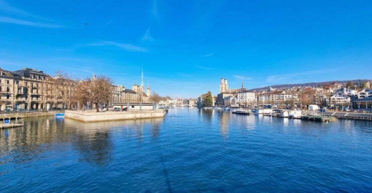 Lake Zurich: Smartphone Scavenger Hunt - Booking and Payment Details