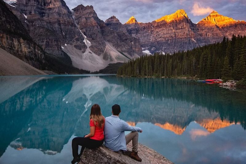 Lakes Louise & Moraine, Johnston Canyon & Banff One Day Tour - Moraine Lake, or Lake Minnewanka by season