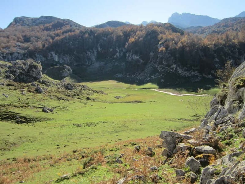 Lakes of Covadonga and Sanctuary of Covadonga: Guided and interpreted tour - Authentic Insights from Past Travelers