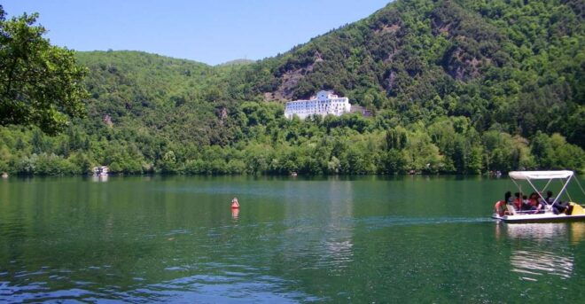 Lakes of Monticchio: Guided Private Walking Tour - Booking Information
