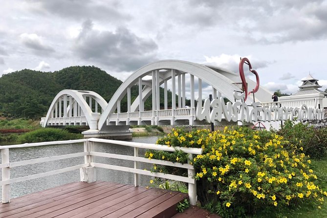 Lampang Temples Private Tour From Chiang Mai - Tips for Exploring Lampang Temples