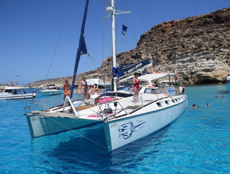 Lampedusa: Dolphin Watching With Aperitif at Sunset - Whats Included in the Tour