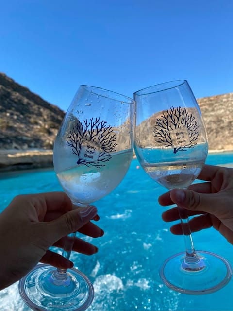 Lampedusa: Elegant Day Boat Tour With Lunch on Board - Good To Know