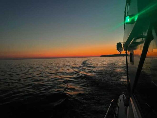 Lampedusa: Sunset Boat Tour With Aperi-Dinner and Dolphins - Onboard Amenities