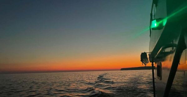 Lampedusa: Sunset Boat Tour With Aperi-Dinner and Dolphins - Tips for a Great Experience