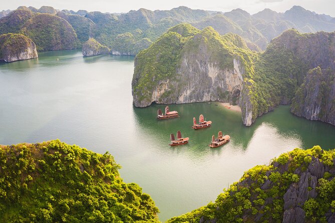 Lan Ha Bay 3D2N Boutique Boat: Kayaking, Cycling, Villages, Beaches, Caves - Date and Travelers