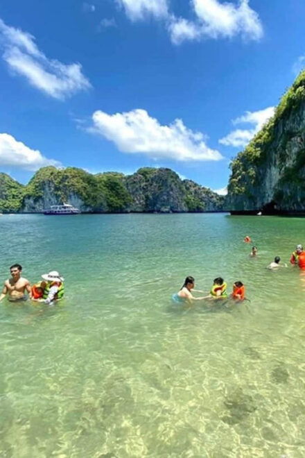 Lan Ha Bay From Cat Ba Island: Cruise and Kayak Tour - Attractions of Lan Ha Bay