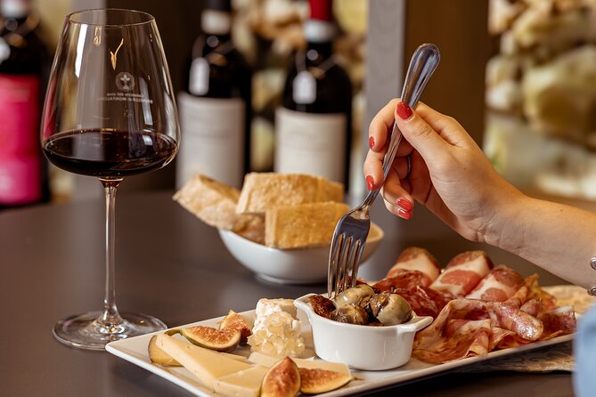 Lands of Brunello Wine Pienza and Montalcino With Gourmet Lunch - Optional Visits