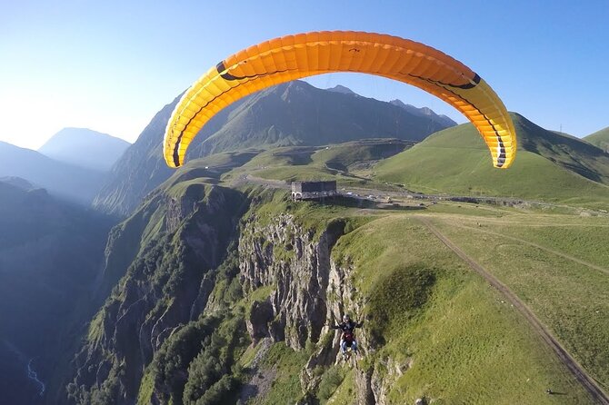 Landscapes of Ananuri Gudauri, Kazbegi and Hotel Rooms Group Tour - The Sum Up