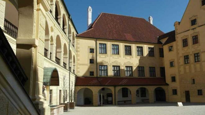 Landshut and Trausnitz Castle Private Guided Walking Tour - Architectural Highlights to Explore