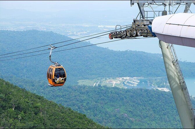 Langkawi Cable Car and Sky Bridge Including Parasailing Sensation - Exploring the Langkawi Sky Cable Car and Sky Bridge