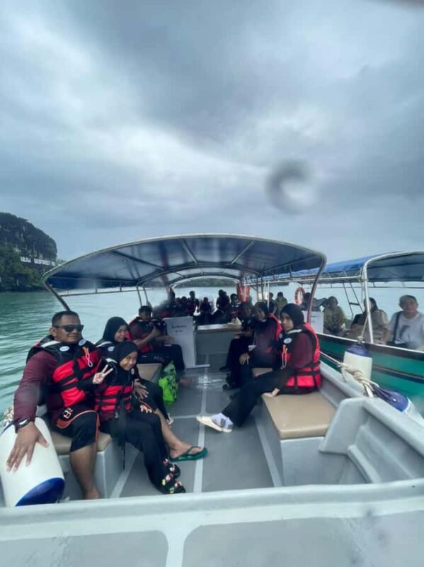 Langkawi: Mangrove Sharing Boat include Lunch & Beach - What Travelers Will Love