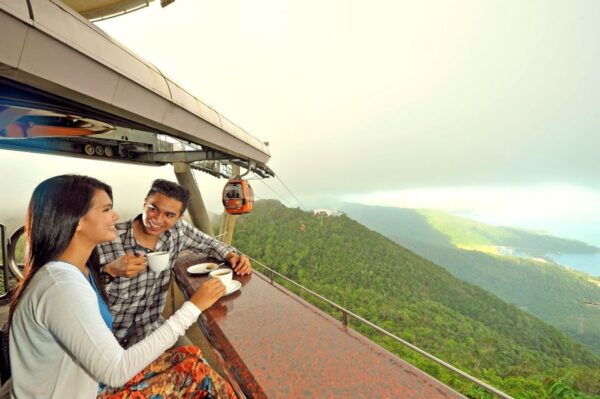 Langkawi: Private Tour With Sky Bridge and Cable Car - Langkawi Underwater World Experience