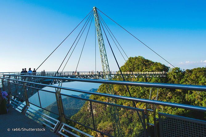 Langkawi Tour with SkyBridgewalk,Langkawi Cable Car,Oriental Village pass - Authentic Insights from Past Travelers