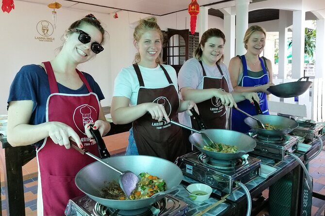 Lanna Smile Thai Cooking Class in Chiang Mai with Market tour - Good To Know
