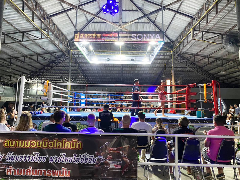 Lanta Boxing Stadium Muay Thai Koh Lanta Ticket - A close look at Muay Thai’s mix of techniques