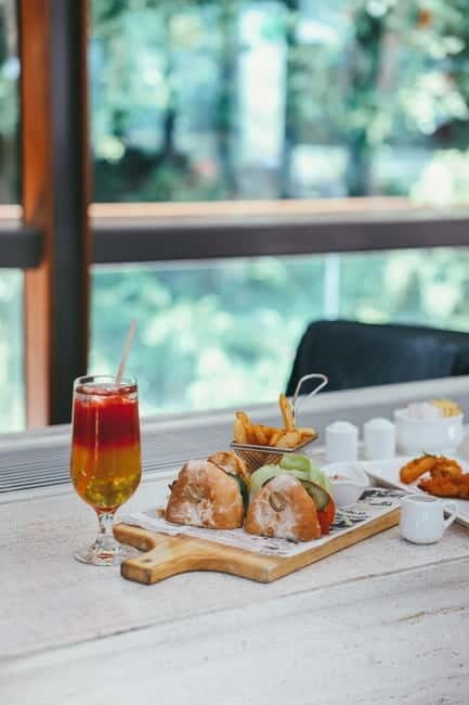 Lantau: Buddha Tour & Lunch at Tai O Heritage Hotel (Friday) - Who Is This Tour Best For?