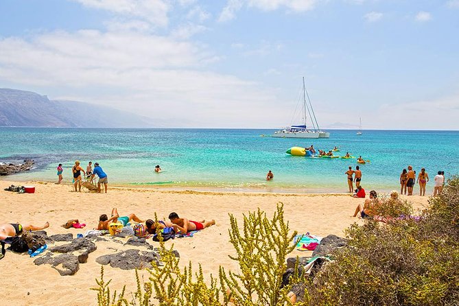 Lanzarote: Crucero a La Isla De La Graciosa Con Almuerzo Y Actividades Acuáticas - Pricing and Booking Details