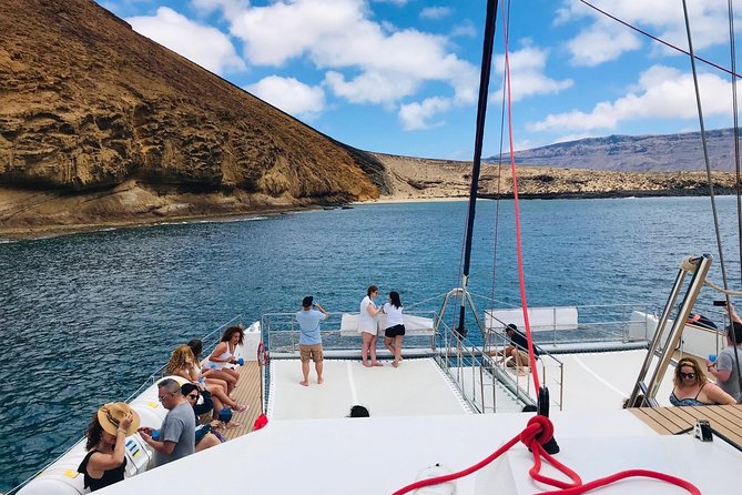 Lanzarote: Crucero a La Isla De La Graciosa Con Almuerzo Y Actividades Acuáticas - Overall Experience