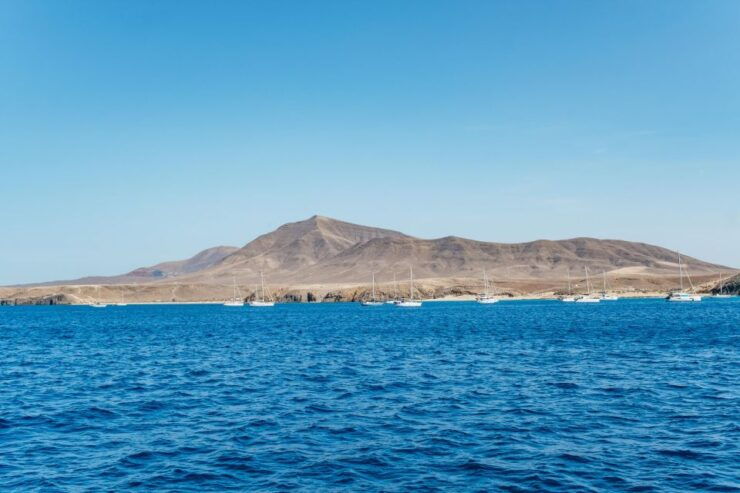 Lanzarote: Day Trip to the Papagayo Beaches by Catamaran - Experience Itinerary