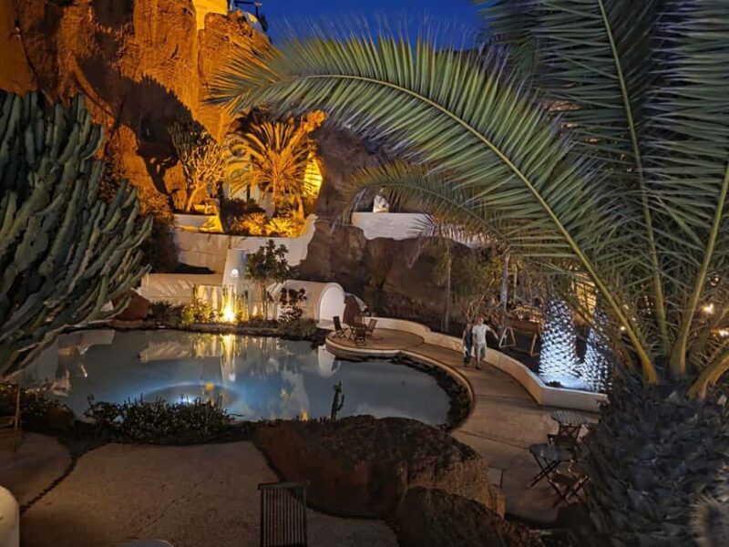 Lanzarote: Evening Tapas, Winery & Lagomar Experience - An In-Depth Look at the Lanzarote Evening Experience