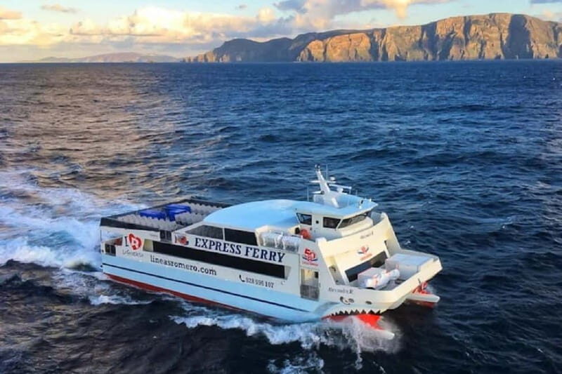 Lanzarote: Ferry to La Graciosa with Wi-Fi (free parking) - Comparing Value and Cost
