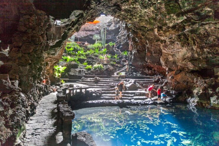 Lanzarote: Full-Day Island Highlights - Exploring Lanzarotes Lava Landscapes