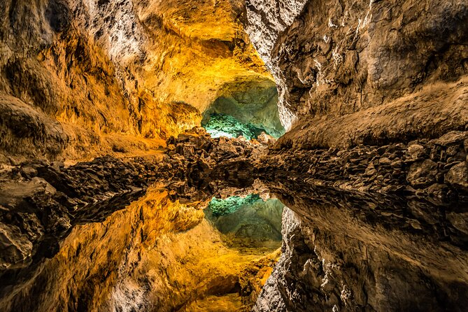 Lanzarote Highlights - Jameos Del Agua
