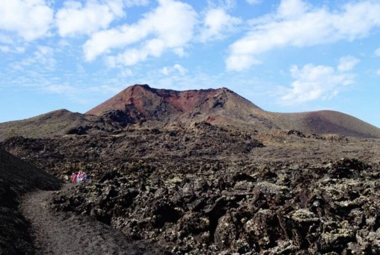 Lanzarote: Hike Across Timanfaya's Volcanic Landscapes - Discover the Ancient Craters of Lanzarote