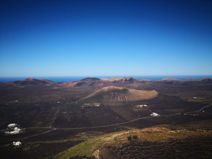 Lanzarote: La Geria Vineyards Hiking Tour - Experience Highlights