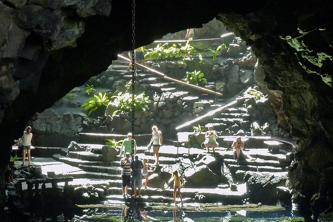 Lanzarote Landscapes Tour Including Timanfaya National Park - Tour Highlights