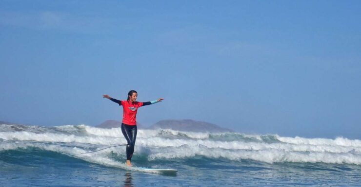 Lanzarote: Longboard Surf Lesson on Famara Beach All Levels - Skill Level Requirements
