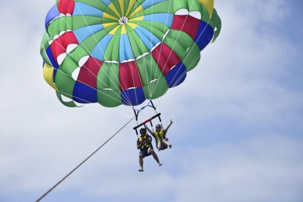 Lanzarote: Parasailing Adventure in Puerto Del Carmen - Instructional Languages