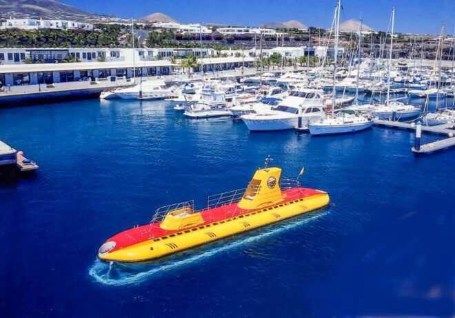 Lanzarote: Real Submarine Dive With Hotel Pickup - Full Description of the Dive