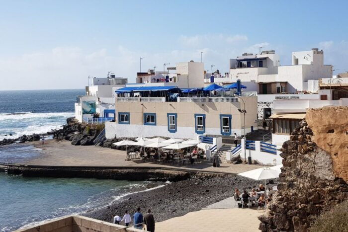 Lanzarote: Return or 1-Way Ferry to Fuerteventura With Wifi - Making the Most of Your Trip
