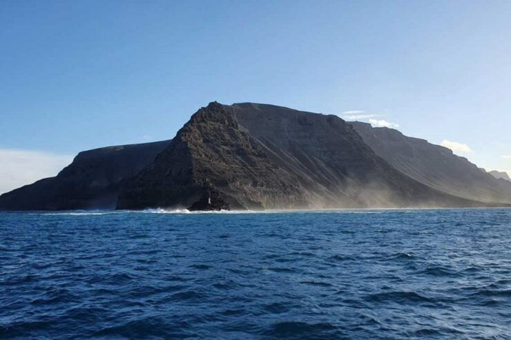 Lanzarote: Roundtrip Ferry Transfer to La Graciosa - About the Activity