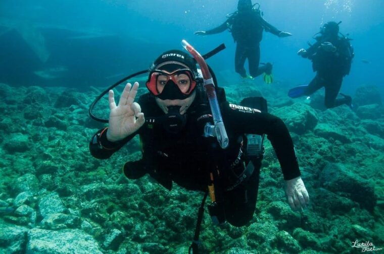 Lanzarote: Snorkeling Tour With Snack and Water - Locations and Activities