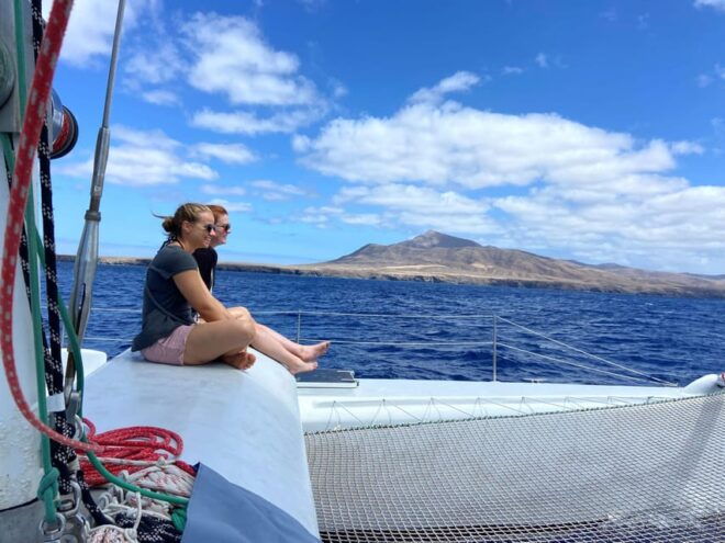Lanzarote Sunset Experience With Dolphin Spotting - Meeting Point and Attire