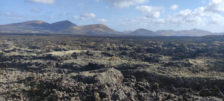 Lanzarote: Timanfaya Natural Park Trekking Tour - Tour Highlights