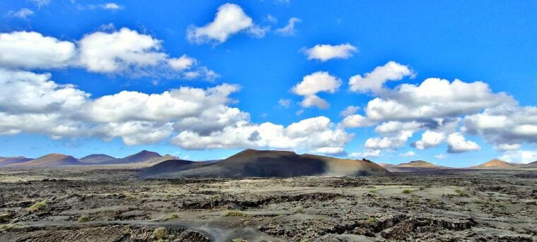 Lanzarote: Timanfaya Volcanic Natural Park E-Bike Tour - Taking in Volcanic Landscapes