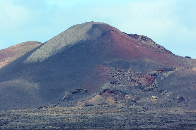 Lanzarote Volcanoes Small Group Guided Tour - Los Volcanes Natural Park Scenic Tour