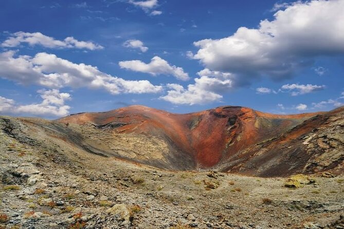 Lanzarote Volcanoes Tour Departing From Fuerteventura - Wine Tasting in La Geria