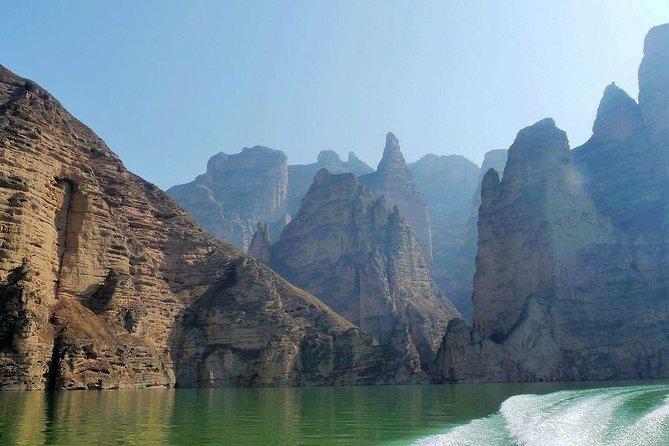 Lanzhou Private Day Tour: Binglingsi Grottoes and Liujiaxia Gorge - Good To Know