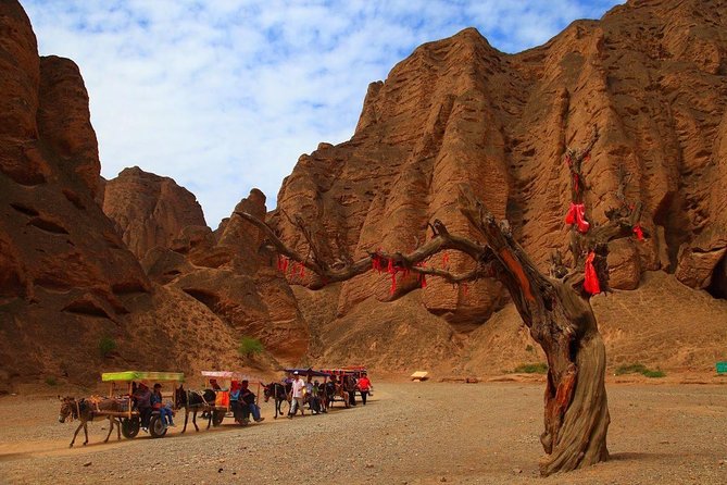 Lanzhou Private Round Trip Transfer to Yellow River Stone Forest - Good To Know