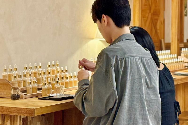 LAoC Jamsil: Signature Perfume Making Class in a Vintage Studio - Who is likely to enjoy this class