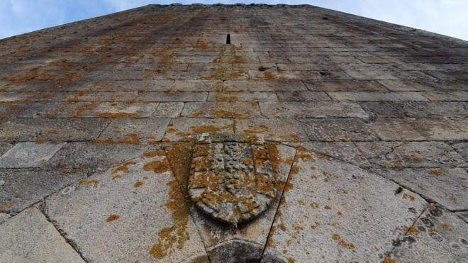 Lapela: Castle and Village Guided Tour - Key Highlights of the Tour