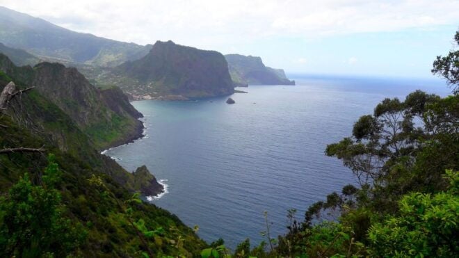 Larano: Mountain/Cliff Walking Tour - Activity Description