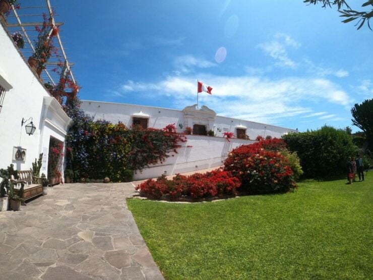 Larco Museum & Huacas of Lima Tour - Experience Highlights