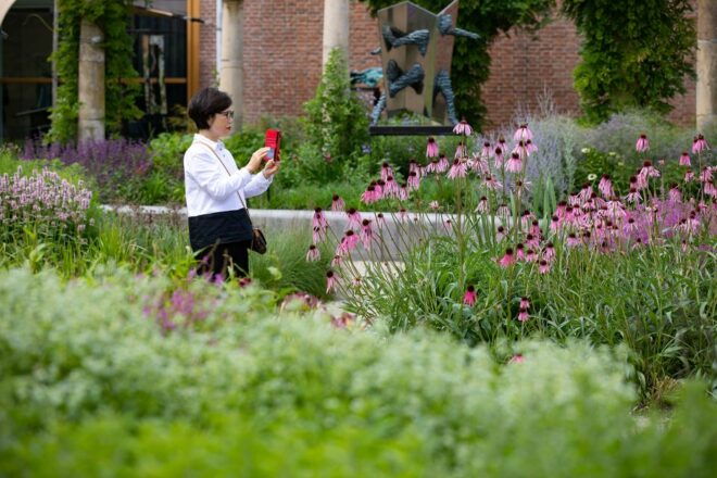 Laren: Skip-the-Line Singer Laren Museum Entry Ticket - Nardinc Rooms and Temporary Exhibitions